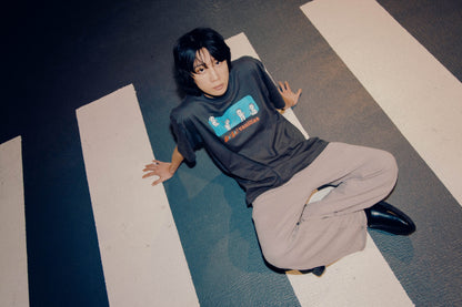 READY STEADY go!go! vol.10 in Seoul T-shirt Charcoal Black - Large (JP Size) [go!go!vanillas]