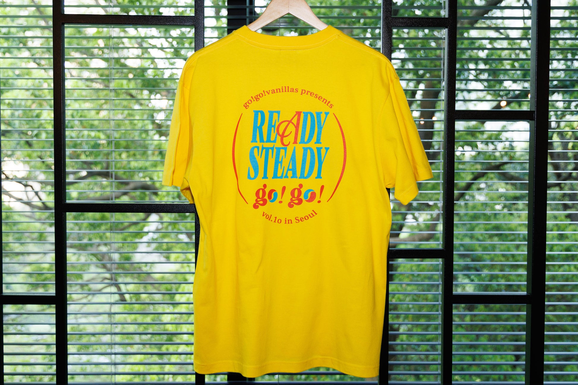 READY STEADY go!go! vol.10 in Seoul T-shirt Yellow - Large (JP Size) [go!go!vanillas]