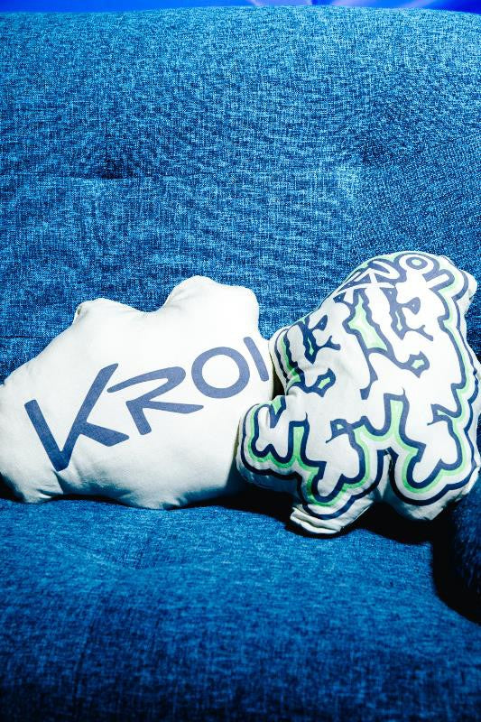 Kroi "Carrier's" Cushion [Kroi]