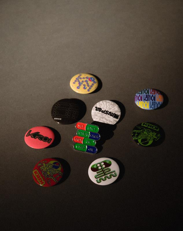 "Unspoil"Metal Badge Gacha [Kroi]