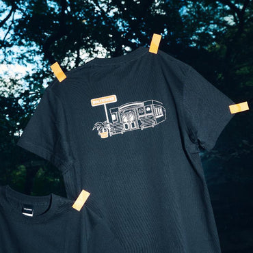 T-shirt "Songs for the Cryptids Tour"- Extra Large (JP Size) [Bialystocks]